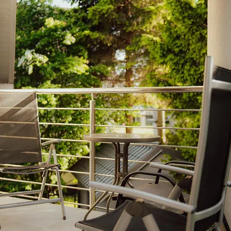 House & Wellness アパート カルビア