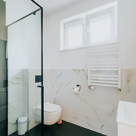 House & Wellness *